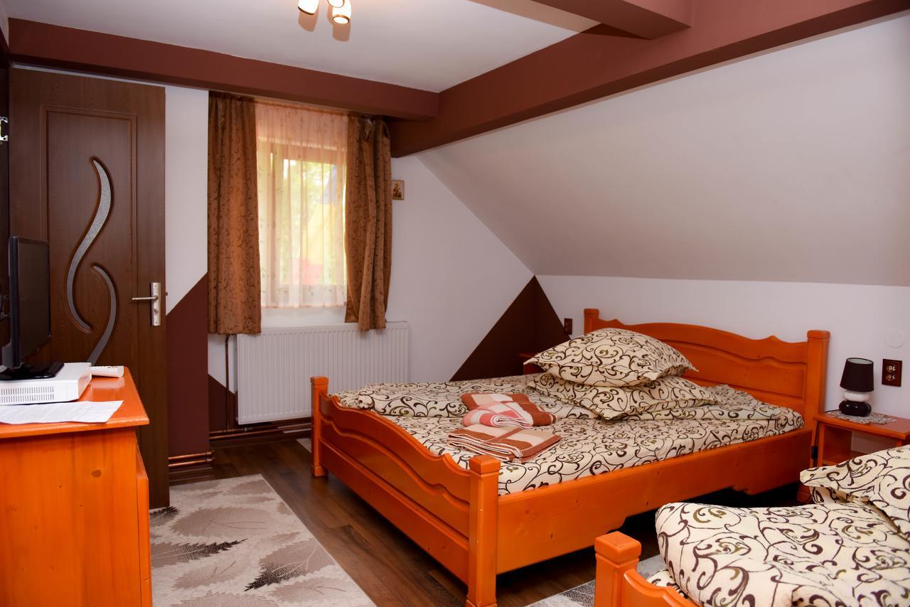 Hotel Casa Edy Colibiţa Esterno foto